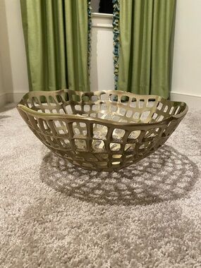 Decorative Openwork Metal Bowl - Gold Finish